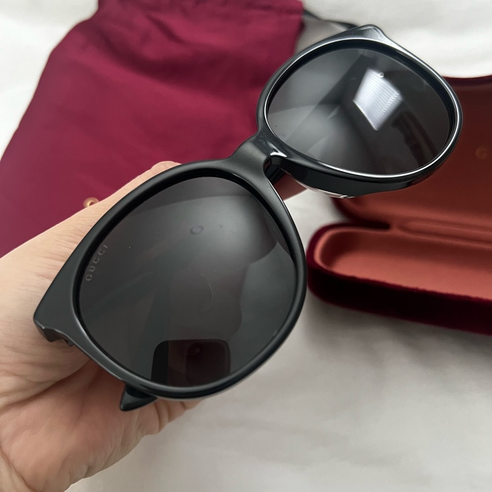 Gucci sunglassess